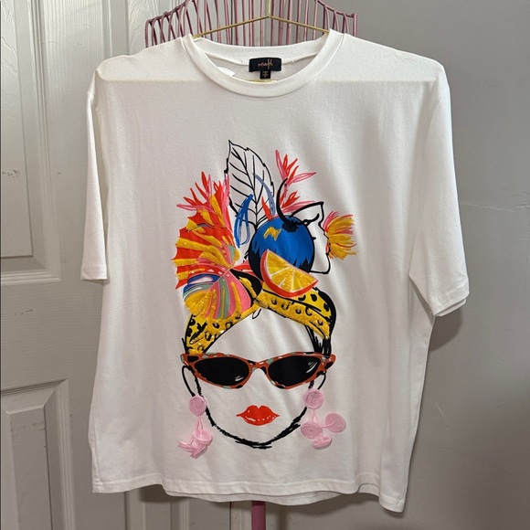 Tops - Graphic Tropical girl Tee with Sunglasses Print